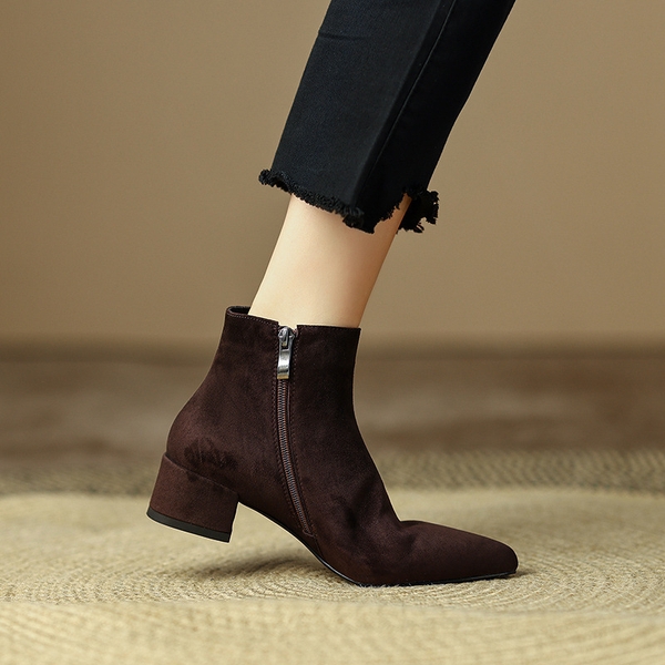 savannah_booties_suede_chocolate_3